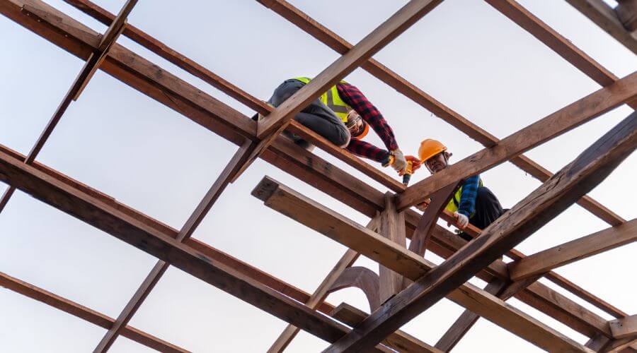 Professional gutter cleaning services in Herscher, IL